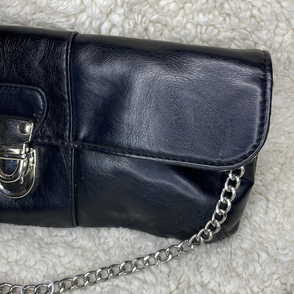 Minicci Black Chain Strap Small Clutch Bag Size 5H X 11L New With Tags - Picture 3 of 11